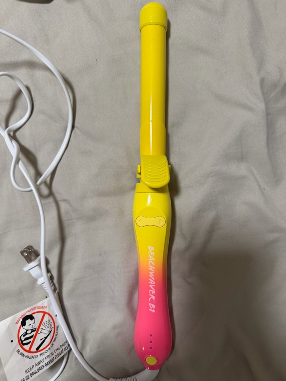 Yellow to Pink Ombre Beachwaver 1in Barrel Curling Iron